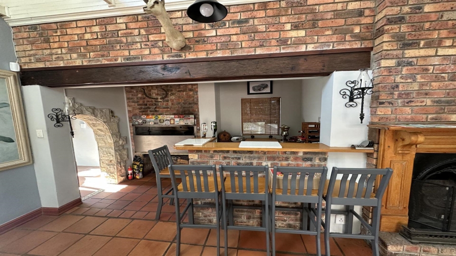 5 Bedroom Property for Sale in Lovemore Heights Estate Eastern Cape